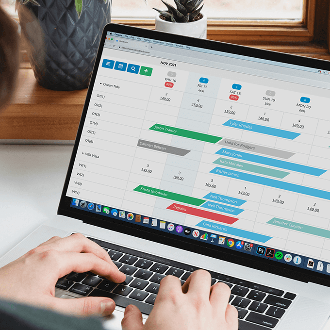 Cloudbeds PMS software calendar